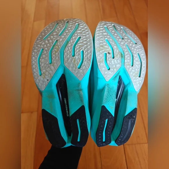 New Balance Unisex FuelCell SC WRCXLW4 White Running Shoes Sneakers M 6.5 W 7 B - Picture 3 of 6